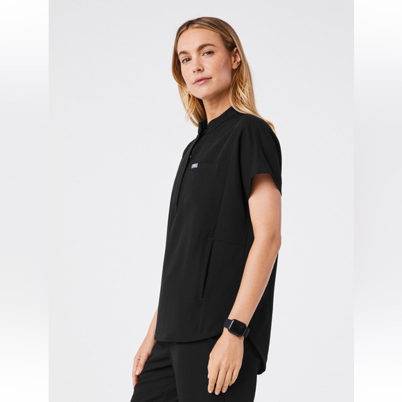 FIGS Black Montex Scrub Top - Picture 3 of 6